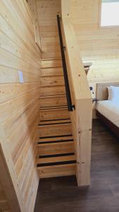Postel nebo postele na pokoji v ubytování Cozy Cabin With Mountain View 3A