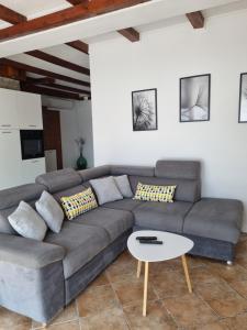Χώρος καθιστικού στο Sea View Apartments