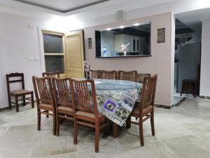 Fotografie z fotogalerie ubytování فيلا هادئة بحديقة خاصة 2 v destinaci Dawwār Abū Maḩrūs + 16 fotografií