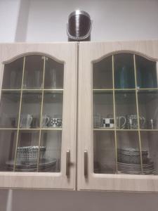 Kuchyň nebo kuchyňský kout v ubytování Nr 2 Gemütliche Suite mit King-Size Bett und Essbereich im Zentrum im Neubarockstyle