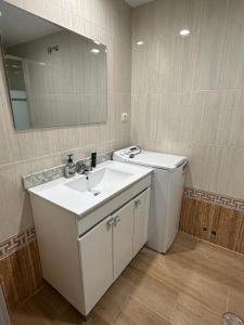 Ένα μπάνιο στο nuevo Atrium II 4pax wifi y aire acondicionado