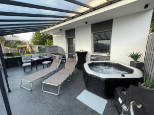 Fotografie z fotogalerie ubytování Apartmenthaus am Seeblick v destinaci Feldkirchen in Kärnten