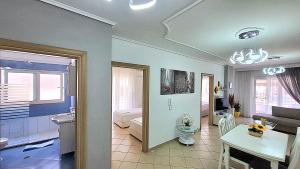 Imagen de la galería de SarandaOfficial Apartment, en Sarandë