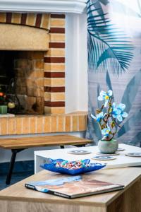 Gambar di galeri bagi Blue Butterfly di Bandar Skopelos +26 gambar