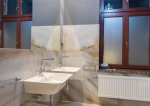 Koupelna v ubytování Hotel Retro B.A. Zientarski