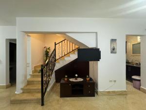 Kép Brand New Renovated Cheerful 3-bedroom Villa With 6 Pools FAMILY ONLY- Perla Marina Kilo 85 szállásáról El Alameinben a galériában Még 33 kép
