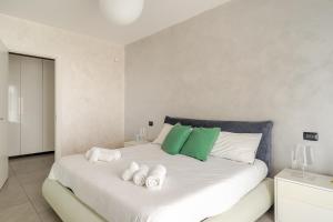 Postel nebo postele na pokoji v ubytování Dalmine Luxury Suite