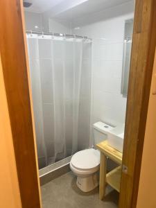 Koupelna v ubytování Ingloo + 13 fotografií