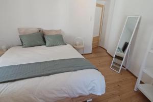 Postel nebo postele na pokoji v ubytování Casa Leventina + 9 fotografií