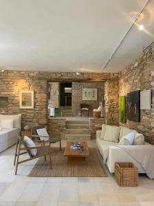 Fotografie z fotogalerie ubytování The Artists House - Atelier Suite v destinaci Agia Theodoti
