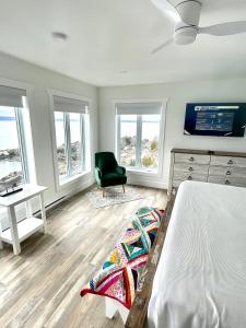 Postel nebo postele na pokoji v ubytování The View suites and breakfast in Triton, Newfoundland