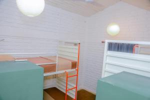 Voodi või voodid majutusasutuse Hangover Hostels Mirissa toas
