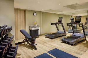 Fitness centrum a/nebo fitness zařízení v ubytování Courtyard by Marriott Magdeburg