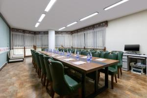 Konferenční prostory v ubytování Nostalgia S Hotel Near National Olympic Sports Center - Beijing National Stadium , Olympic Forest Park , China Ethnic Museum, Guanzhuang subway station, Free laundry, Free customized tour itinerary