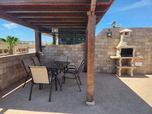 Patio alebo iná vonkajšia časť ubytovania ÁTICO DUPLEX ESPECTACULAR MARMOLADO con PISCINA PRIVADA!
