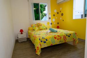 Giường trong phòng chung tại Villa MARIE-GALANTE -Sainte-Anne +24 ảnh