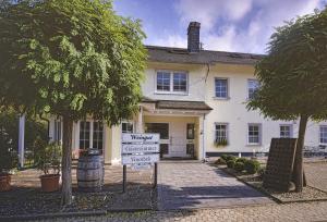 Gallery image of Wein & Gästehaus Rosenlay in Lieser