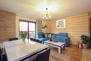 Posedenie v ubytovaní APARTAMENT "NA MOCARNI"