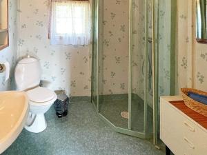 Un baño de 5 person holiday home in SÖLVESBORG