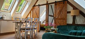 Część wypoczynkowa w obiekcie Apartamenty Komarno 46 Jacuzzi&Sauna