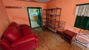 Imagen de la galería de Cosy & peaceful cabin off the grid, en Mislinja