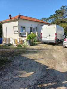 Budova, kde se prázdninový dům nachází