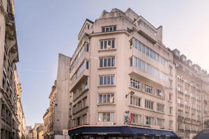 Budova, v ktorej sa apartmán nachádza + 37 fotografií