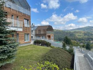 Nespecifikovaný výhled na hory nebo výhled na hory při pohledu z apartmánu