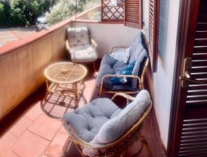 Galeriebild der Unterkunft Casa Vacanza Sottotorre, Relax Totale a Due Passi dalla Spiaggia in Calasetta