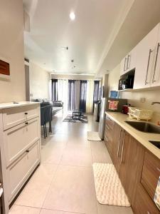 Kuchyň nebo kuchyňský kout v ubytování Matina Enclaves Residences