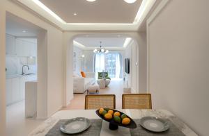 Χώρος καθιστικού στο Eastern Hub - Zhongshan Park Branch Designer Boutique Home Warm two bedrooms with underfloor heating