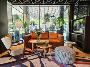 Keight Hotel Opatija, Curio Collection By Hilton的休息区