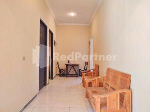 Istumisnurk majutusasutuses Mutiara Residence Near Simpang Lima Mitra RedDoorz