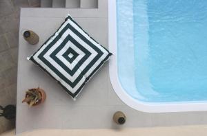 Bazén v ubytování Hostal Benalup Atalaya nebo v jeho okolí