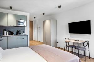 limehome Bad Hall Hauptplatz的厨房或小厨房