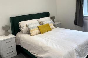 Galeriebild der Unterkunft Lupin Farm Barn - New Barn Conversion in Kings Bromley