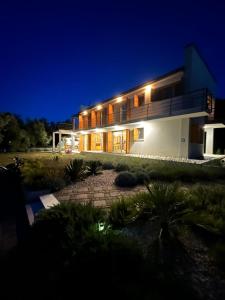 Afbeelding uit fotogalerij van Beach House Mostir in Ugljan +17 foto's