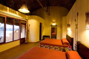 Postelja oz. postelje v sobi nastanitve Samburu Sopa Lodge
