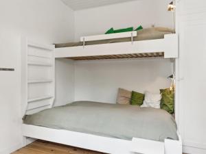 Ένα ή περισσότερα κρεβάτια σε δωμάτιο στο Holiday Home Heidl - 1-3km to the inlet by Interhome