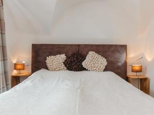 Кровать или кровати в номере Apartment Rübezahl-1 by Interhome