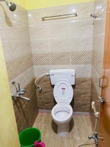 Koupelna v ubytování Bamboo Holiday Resort & Homestay Yercaud + 20 fotografií