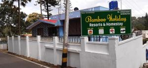 תמונה מהגלריה של Bamboo Holiday Resort & Homestay Yercaud בירקאוד