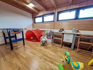 Dětský klub v ubytování Holiday Home zur schönen Aussicht by Interhome