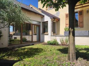 Gallery image of Les Jardins du Chateau in Annecy