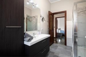 Bilik mandi di Mare e Collina +32 gambar