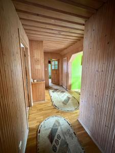 Posteľ alebo postele v izbe v ubytovaní Domek nad Potokiem