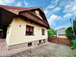 Budova, v ktorej sa apartmán nachádza