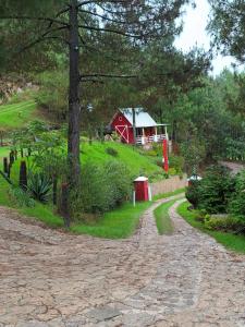 Κήπος έξω από το Finca Chuchiyá cabañas Tecpan