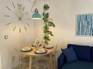 Część wypoczynkowa w obiekcie Przytulny Apartament 100m od plaży