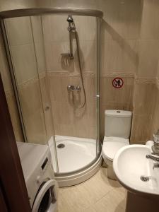 A bathroom at Byala-apartment-valmira